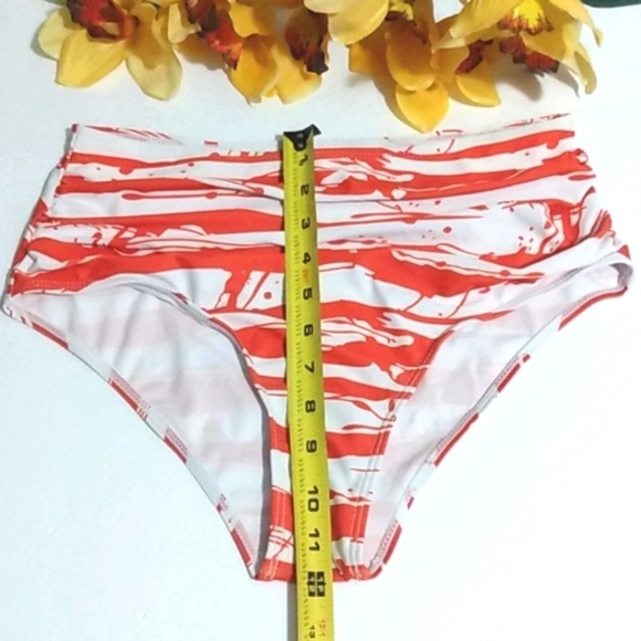 CINNAMON WHITE RUCHED HI-WAISTED BIKINI BOTTOMS - Picture 6 of 8